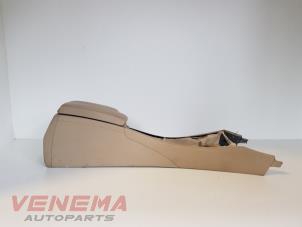 Gebruikte Middenconsoles BMW 3 serie Touring (E91) 330d 24V Prijs € 74,99 Margeregeling aangeboden door Venema Autoparts