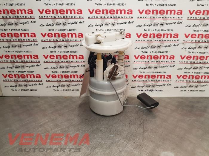 Gebruikte Tank element Pomp Renault Clio IV (5R) 1.6 Turbo 16V RS 200 EDC Prijs € 99,95 Margeregeling aangeboden door Venema Autoparts