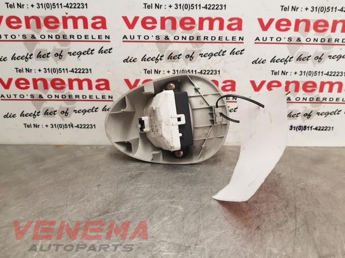 Display Interieur van een MINI Mini One/Cooper (R50) 1.6 16V One 2002