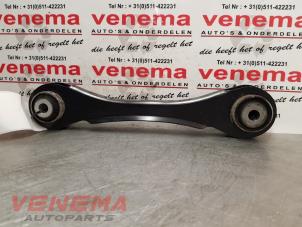 Gebruikte Draagarm boven rechts-achter BMW 3 serie Touring (F31) 318d 2.0 16V Prijs € 17,95 Margeregeling aangeboden door Venema Autoparts