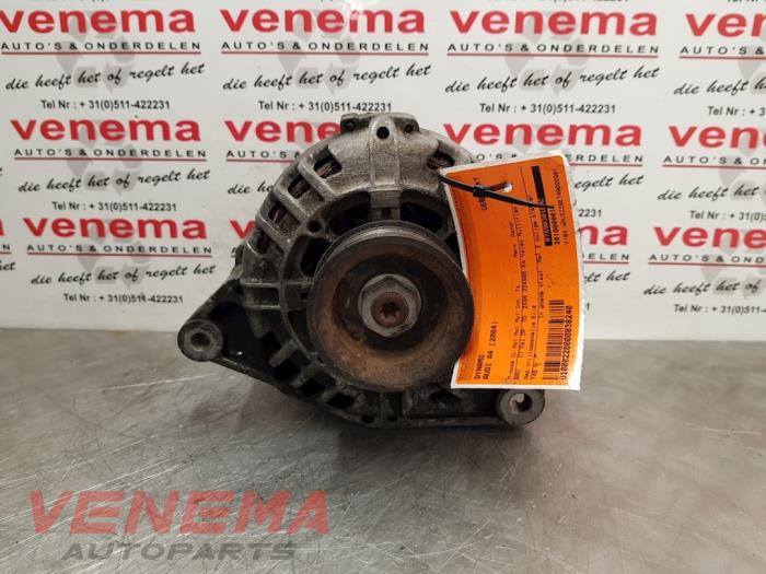 Gebruikte Dynamo Audi A4 Avant Quattro (B6) 2.5 TDI V6 24V Prijs € 49,99 Margeregeling aangeboden door Venema Autoparts