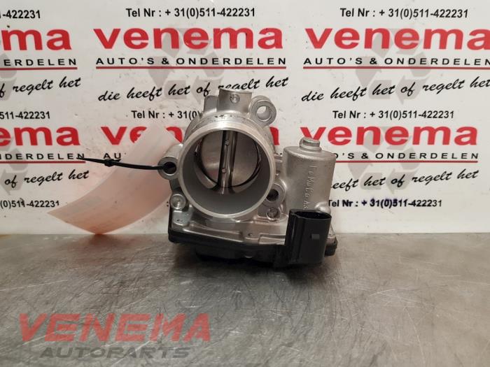 Gebruikte Gasklephuis Ford Fiesta 6 (JA8) 1.0 EcoBoost 12V 100 Prijs € 14,99 Margeregeling aangeboden door Venema Autoparts
