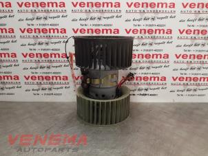 Gebruikte Chaufage Ventilatiemotor BMW 3 serie (E46/4) 320d 16V Prijs € 34,95 Margeregeling aangeboden door Venema Autoparts