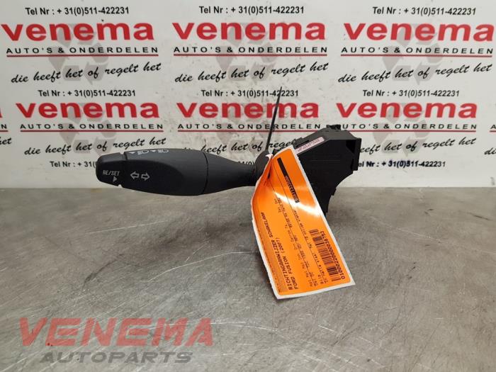 Richtingaanwijzer Schakelaar van een Ford Fusion 1.4 TDCi 2007