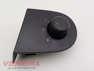 Gebruikte Schakelaar Spiegel Ford Galaxy (WGR) 2.8i V6 24V Prijs € 9,99 Margeregeling aangeboden door Venema Autoparts