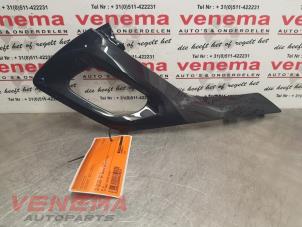 Gebruikte Sierlijst Peugeot 208 I (CA/CC/CK/CL) 1.2 12V e-THP PureTech 110 Prijs € 14,99 Margeregeling aangeboden door Venema Autoparts