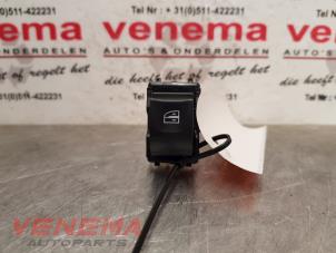 Gebruikte Deurvergrendeling Vacuumpomp Elektrisch Renault Clio IV Estate/Grandtour (7R) 0.9 Energy TCE 90 12V Prijs € 9,99 Margeregeling aangeboden door Venema Autoparts