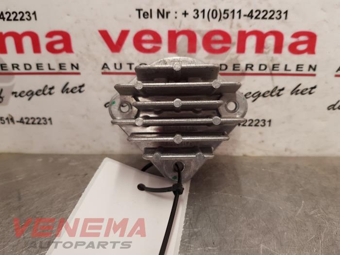 Gebruikte Daglicht LED module Renault Captur I (2R) 1.3 TCE 150 16V Prijs € 64,99 Margeregeling aangeboden door Venema Autoparts