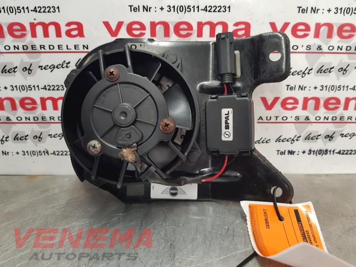 Gebruikte Diversen Austin Mini Open (R52) 1.6 16V Cooper S Prijs € 14,99 Margeregeling aangeboden door Venema Autoparts