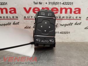 Gebruikte Schakelaar Spiegel Renault Clio IV (5R) 0.9 Energy TCE 90 12V Prijs € 39,99 Margeregeling aangeboden door Venema Autoparts