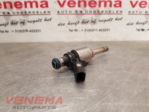 Gebruikte Injector (benzine injectie) Volkswagen Golf VI (5K1) 2.0 GTI 16V Prijs € 44,99 Margeregeling aangeboden door Venema Autoparts