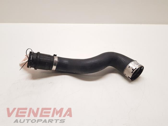 Gebruikte Intercooler Slang Opel Astra K Sports Tourer 1.6 CDTI 136 16V Prijs € 24,99 Margeregeling aangeboden door Venema Autoparts