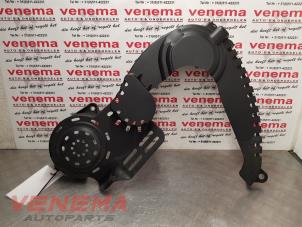 Gebruikte Distributiedeksel Ford Fiesta 7 1.0 EcoBoost 12V 100 Prijs € 14,99 Margeregeling aangeboden door Venema Autoparts