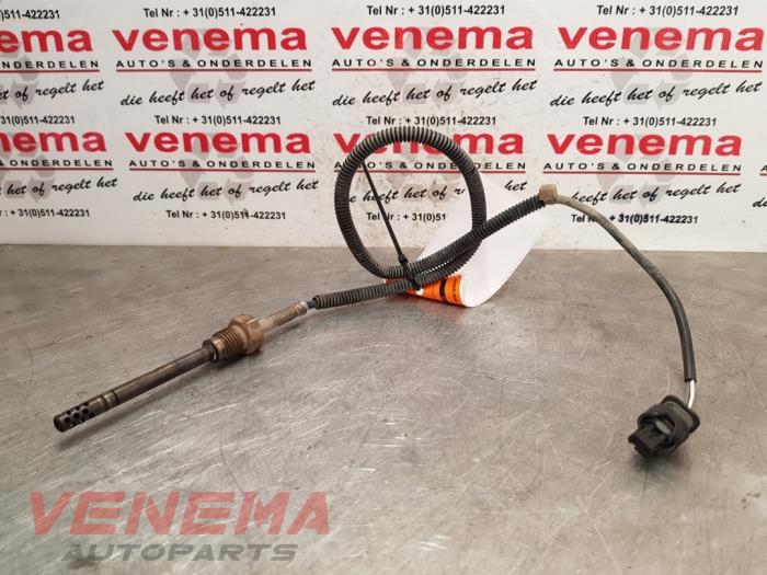 Gebruikte Uitlaat temperatuursensor Mercedes E (VF211) 2.2 E-220 CDI 16V Prijs € 39,99 Margeregeling aangeboden door Venema Autoparts