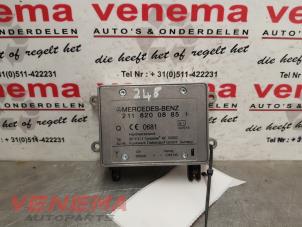 Gebruikte Antenne Versterker Mercedes E (VF211) 2.2 E-220 CDI 16V Prijs € 29,99 Margeregeling aangeboden door Venema Autoparts