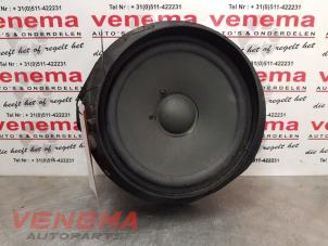 Gebruikte Luidspreker Mercedes E (VF211) 2.2 E-220 CDI 16V Prijs € 19,99 Margeregeling aangeboden door Venema Autoparts