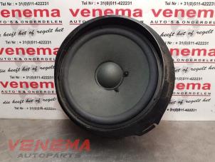 Gebruikte Luidspreker Mercedes E (VF211) 2.2 E-220 CDI 16V Prijs € 19,99 Margeregeling aangeboden door Venema Autoparts