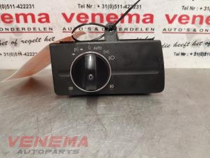 Gebruikte Licht Schakelaar Mercedes E (VF211) 2.2 E-220 CDI 16V Prijs € 14,99 Margeregeling aangeboden door Venema Autoparts