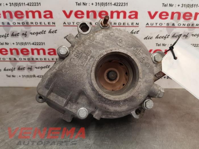 Gebruikte Waterpomp Opel Zafira (M75) 2.2 16V Direct Ecotec Prijs € 39,99 Margeregeling aangeboden door Venema Autoparts