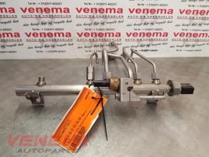 Gebruikte Injector brug BMW 1 serie (E87/87N) 116i 2.0 16V Prijs € 44,99 Margeregeling aangeboden door Venema Autoparts