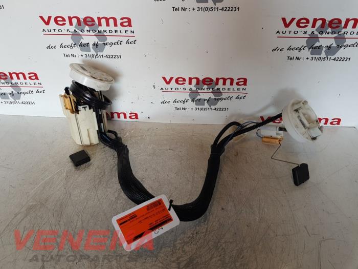 Gebruikte Tank element Pomp Mercedes E (VF211) 2.2 E-220 CDI 16V Prijs € 169,99 Margeregeling aangeboden door Venema Autoparts