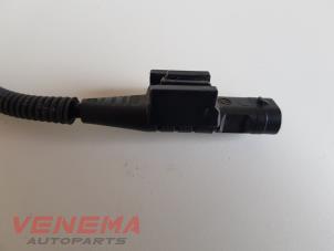 Klopsensor van een Volkswagen Golf VII Variant (AUVV) 1.6 16V 2015