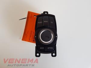Gebruikte I-Drive knop BMW 4 serie (F32) 428i xDrive 2.0 Turbo 16V Prijs € 34,99 Margeregeling aangeboden door Venema Autoparts