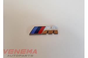 Gebruikte Embleem BMW 4 serie (F32) 428i xDrive 2.0 Turbo 16V Prijs € 39,99 Margeregeling aangeboden door Venema Autoparts