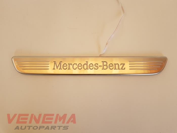 Sierstrip van een Mercedes-Benz C Estate (S205) C-250 CDI BlueTEC, C-250 d 2.2 16V 4-Matic 2017