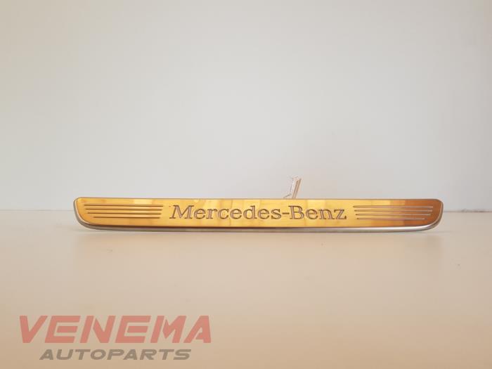 Sierstrip van een Mercedes-Benz C Estate (S205) C-250 CDI BlueTEC, C-250 d 2.2 16V 4-Matic 2017