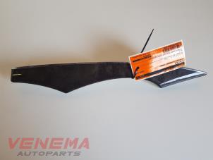 Gebruikte Sierstrip Mercedes E (VF211) 2.2 E-220 CDI 16V Prijs € 29,99 Margeregeling aangeboden door Venema Autoparts