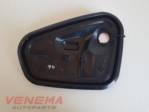 Gebruikte Afdekplaat diversen Audi A4 Avant (B9) 2.0 35 TDI 16V Prijs € 9,99 Margeregeling aangeboden door Venema Autoparts