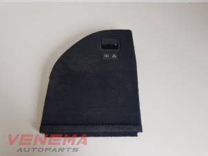 Gebruikte Bekleding bagageruimte BMW 3 serie Touring (E91) 320i 16V Prijs € 39,99 Margeregeling aangeboden door Venema Autoparts