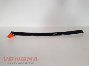 Gebruikte Sierlijst BMW 3 serie Touring (E91) 320i 16V Prijs € 19,99 Margeregeling aangeboden door Venema Autoparts