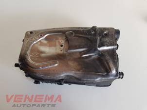 Gebruikte Luchtfilterhuis Mercedes CLS (C218) 250 CDI BlueEfficiency,BlueTEC, 250 d Prijs € 24,99 Margeregeling aangeboden door Venema Autoparts