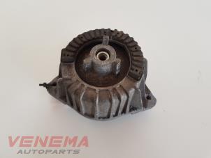 Gebruikte Motorrubber Mercedes CLS (C218) 250 CDI BlueEfficiency,BlueTEC, 250 d Prijs € 18,99 Margeregeling aangeboden door Venema Autoparts