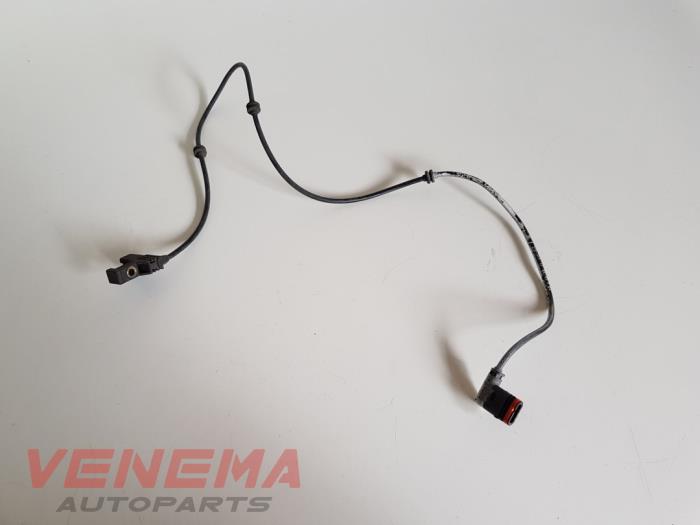 Gebruikte ABS Sensor Mercedes CLS (C218) 250 CDI BlueEfficiency,BlueTEC, 250 d Prijs € 14,99 Margeregeling aangeboden door Venema Autoparts
