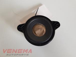 Gebruikte Speaker Mercedes E (W212) E-250 CDI 16V BlueTec Prijs € 59,99 Margeregeling aangeboden door Venema Autoparts