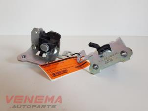 Gebruikte Diversen Mercedes C Estate (S204) 2.2 C-200 CDI 16V BlueEFFICIENCY Prijs € 29,99 Margeregeling aangeboden door Venema Autoparts