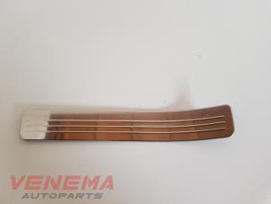 Gebruikte Bekleding achterinstap Mercedes C Estate (S204) 2.2 C-200 CDI 16V BlueEFFICIENCY Prijs € 24,99 Margeregeling aangeboden door Venema Autoparts