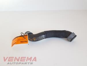 Gebruikte Koelwaterslang Mercedes C Estate (S204) 2.2 C-200 CDI 16V BlueEFFICIENCY Prijs € 24,99 Margeregeling aangeboden door Venema Autoparts