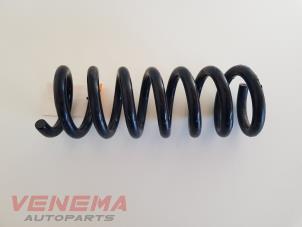 Gebruikte Veerschroef achter Mercedes C Estate (S204) 2.2 C-200 CDI 16V BlueEFFICIENCY Prijs € 24,99 Margeregeling aangeboden door Venema Autoparts