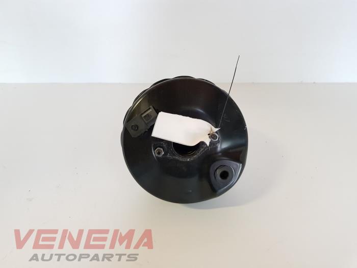 Gebruikte Rembekrachtiger Mercedes C Estate (S204) 2.2 C-200 CDI 16V BlueEFFICIENCY Prijs € 74,99 Margeregeling aangeboden door Venema Autoparts