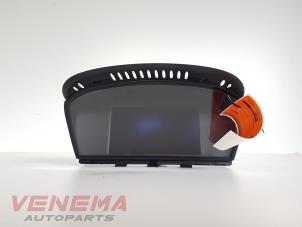 Gebruikte Navigatie Display BMW 3 serie (E90) 320d 16V Prijs € 299,99 Margeregeling aangeboden door Venema Autoparts