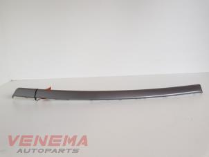 Gebruikte Sierstrip BMW 3 serie (E90) 320d 16V Prijs € 9,99 Margeregeling aangeboden door Venema Autoparts