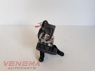 Gebruikte ABS Pomp BMW X5 (E70) 30d xDrive 3.0 24V Prijs € 399,99 Margeregeling aangeboden door Venema Autoparts