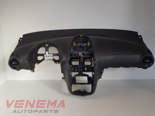 Gebruikte Dashboard Opel Corsa D 1.2 16V Prijs € 79,99 Margeregeling aangeboden door Venema Autoparts
