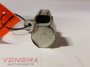 Gebruikte Nokkenas Sensor Ford Kuga II (DM2) 1.5 EcoBoost 16V 150 Prijs € 49,99 Margeregeling aangeboden door Venema Autoparts