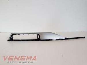 Gebruikte Dashboard sierlijst BMW 3 serie Touring (F31) 325d 2.0 16V Prijs € 199,99 Margeregeling aangeboden door Venema Autoparts