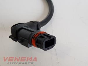 ABS Sensor van een Mercedes-Benz E (W212) E-200 CDI 16V BlueEfficiency,BlueTEC 2014